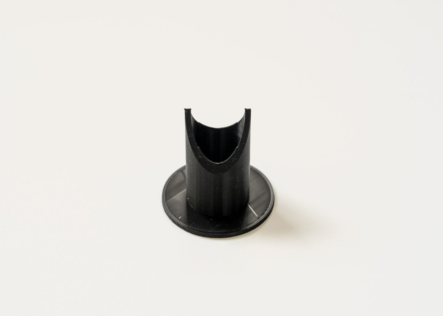 Close up of OAKENZ Drain Plaug