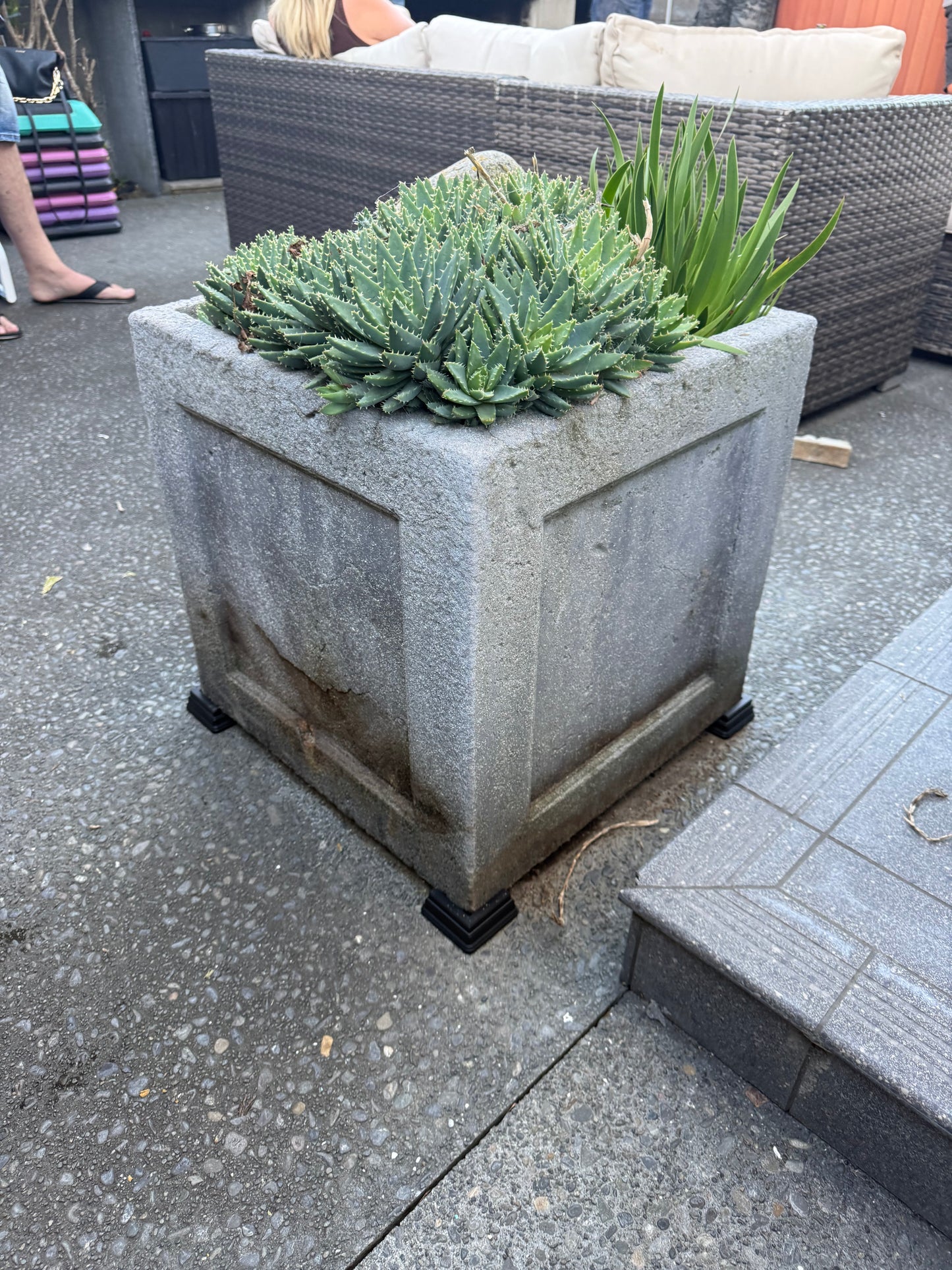 Corner Planter Feet – 4 Pack